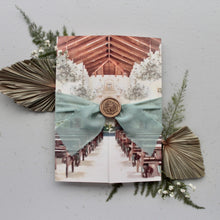 Load image into Gallery viewer, Gatefold Invitation