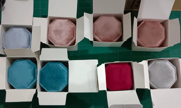 Velvet Ring Box - Triple Slot Octagon